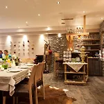 Hotel Amdorfplatzsuites B&b- Adultsfriendly 4*