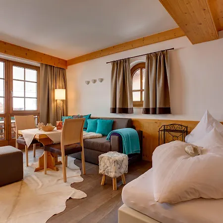 Hotel Am Dorfplatz - Adults Friendly St. Anton am Arlberg