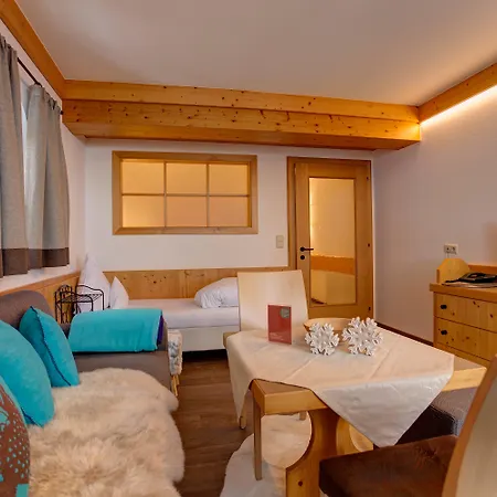 Amdorfplatzsuites B&b- Adultsfriendly Hotel Sankt Anton am Arlberg