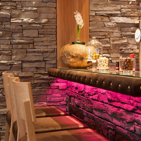 Am Dorfplatz - Adults Friendly Hotel St. Anton am Arlberg