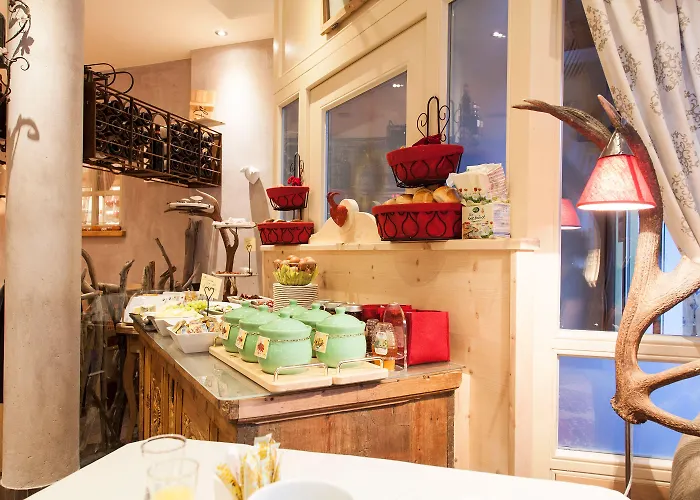 ホテル Amdorfplatzsuites B&b- Adultsfriendly サンクト・アントン・アム・アールベルク