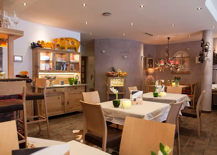 ホテル Amdorfplatzsuites B&b- Adultsfriendly サンクト・アントン・アム・アールベルク