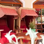Amdorfplatzsuites B&b- Adultsfriendly Hotell