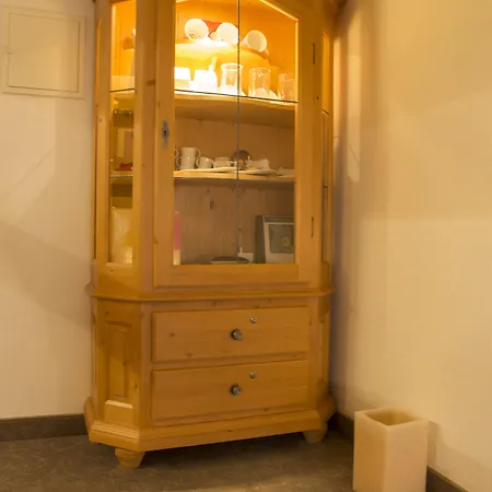 Hotel Amdorfplatzsuites B&b- Adultsfriendly