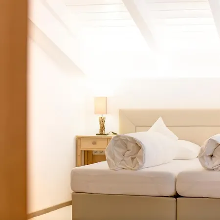 Am Dorfplatz Suites - Adults Friendly 圣安东阿尔贝格