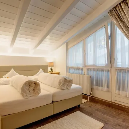 Am Dorfplatz Suites - Adults Friendly 4* 圣安东阿尔贝格